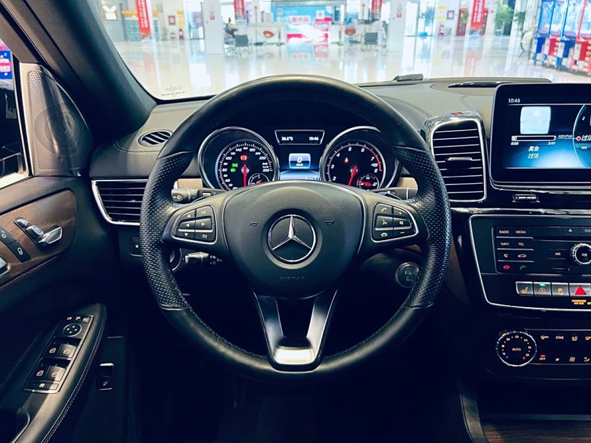 奔馳 奔馳GLE  2018款 GLE 320 4MATIC 動感型臻藏版圖片