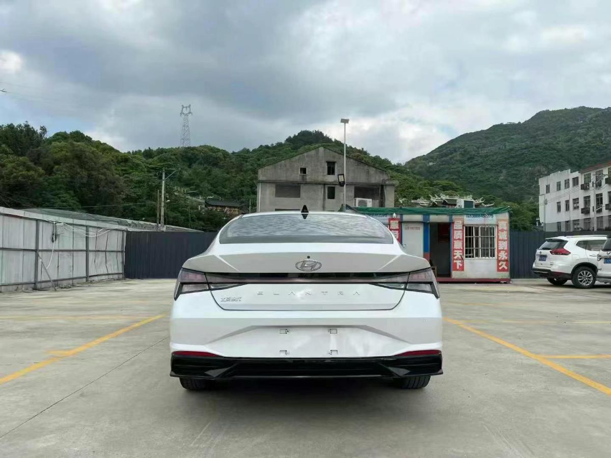現(xiàn)代 伊蘭特  2021款 1.5L GLS領(lǐng)先版圖片