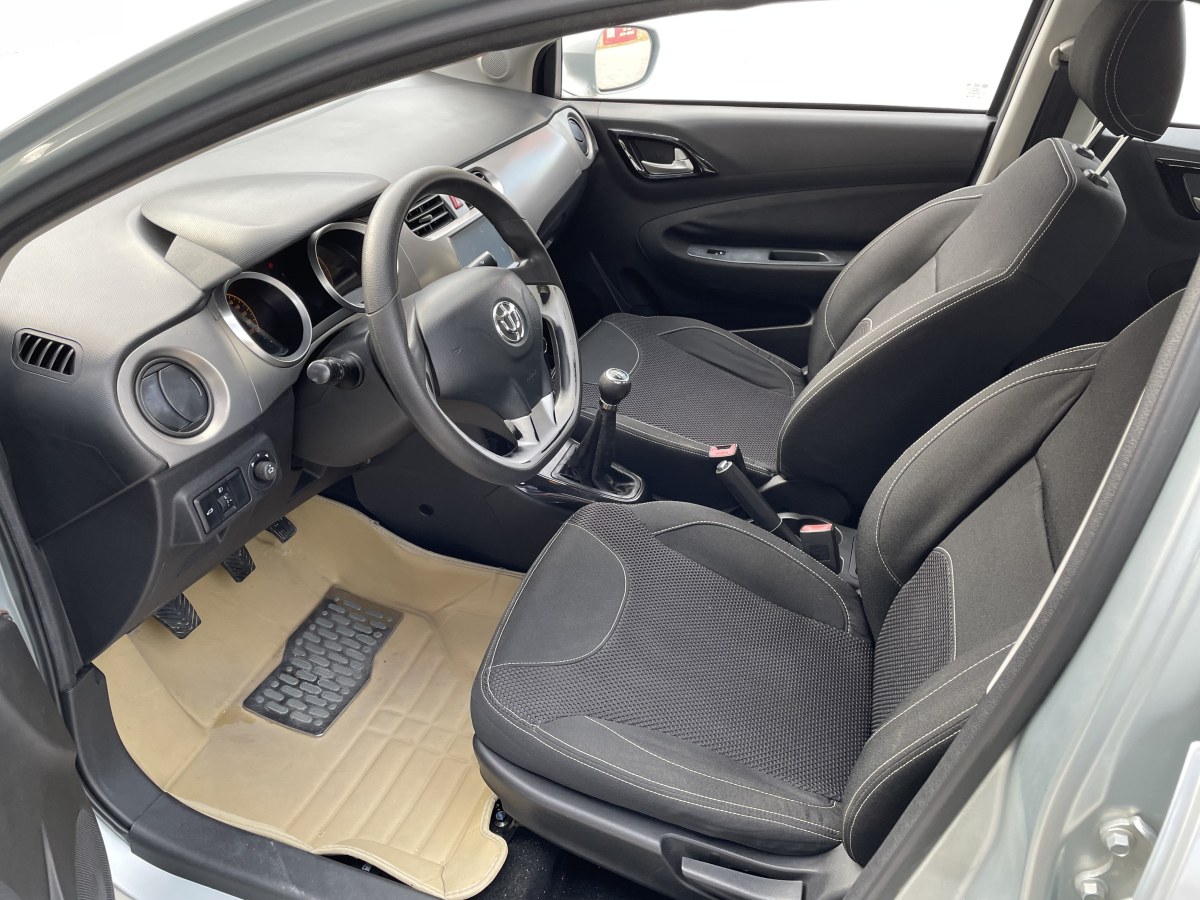 中華 H320  2012款 1.5L 手動舒適型圖片