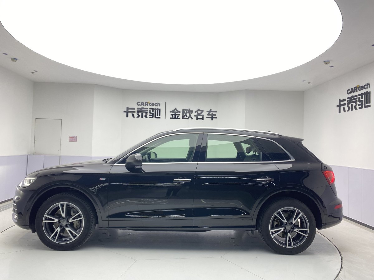 奧迪 奧迪Q5L  2020款 改款 40 TFSI 榮享時(shí)尚型圖片