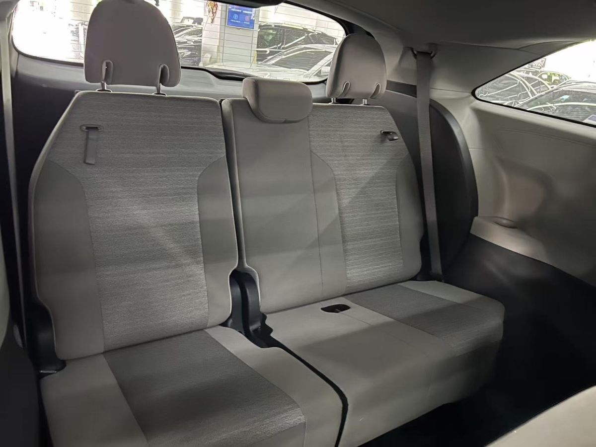 豐田 賽那SIENNA  2021款 2.5L混動 舒適版圖片