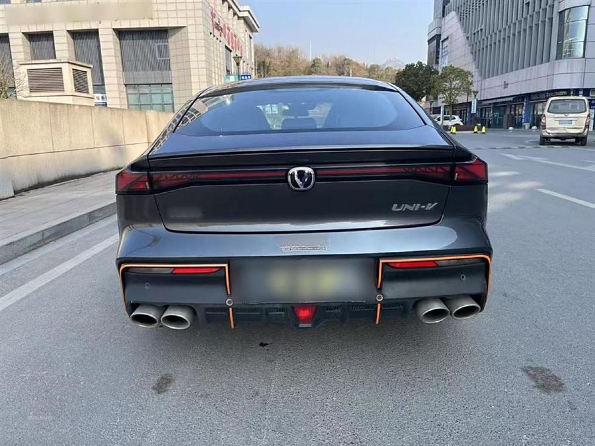 長(zhǎng)安 長(zhǎng)安UNI-V  2023款 1.5T 運(yùn)動(dòng)版圖片