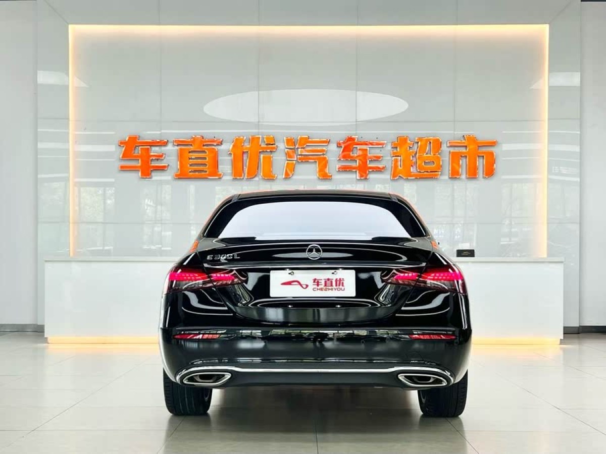 奔馳 奔馳E級  2022款 改款三 E 300 L 豪華型圖片