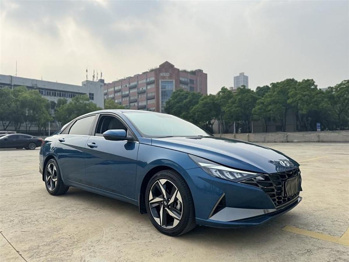 現(xiàn)代 伊蘭特  2021款 1.5L LUX尊貴版圖片