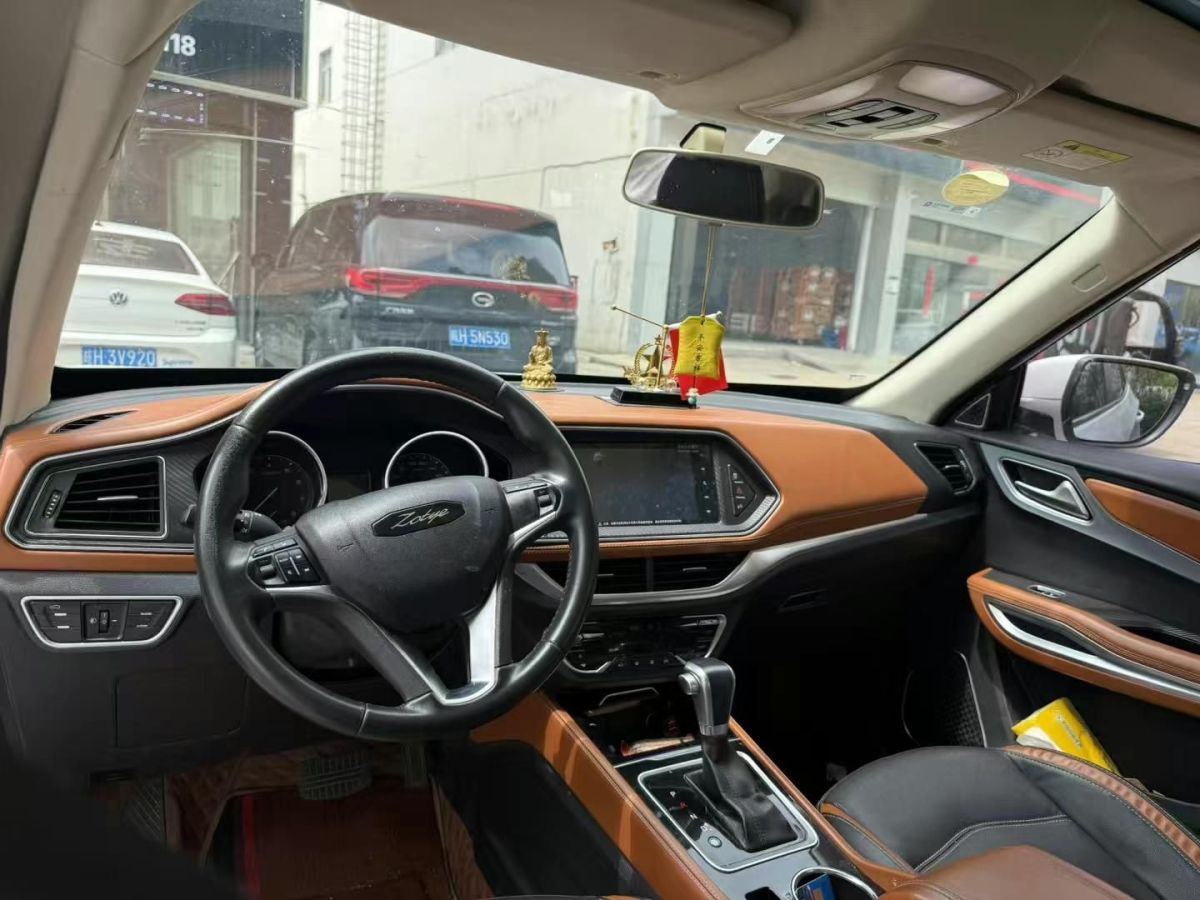 眾泰 T300  2018款 1.5L CVT尊享型圖片