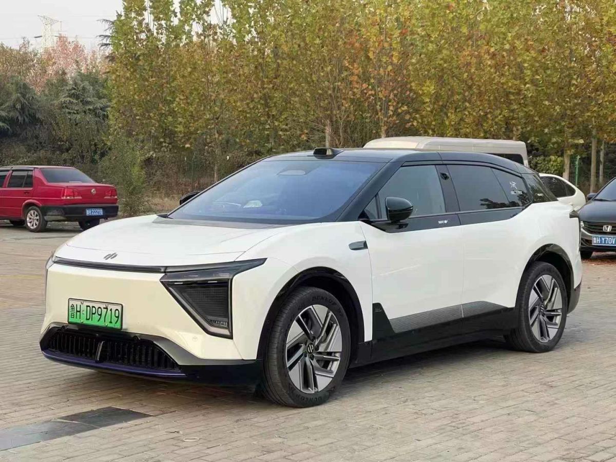 依維柯 依維柯聚星新能源  2025款 客車(chē) 88.8kWh 長(zhǎng)軸高頂 7/9座圖片