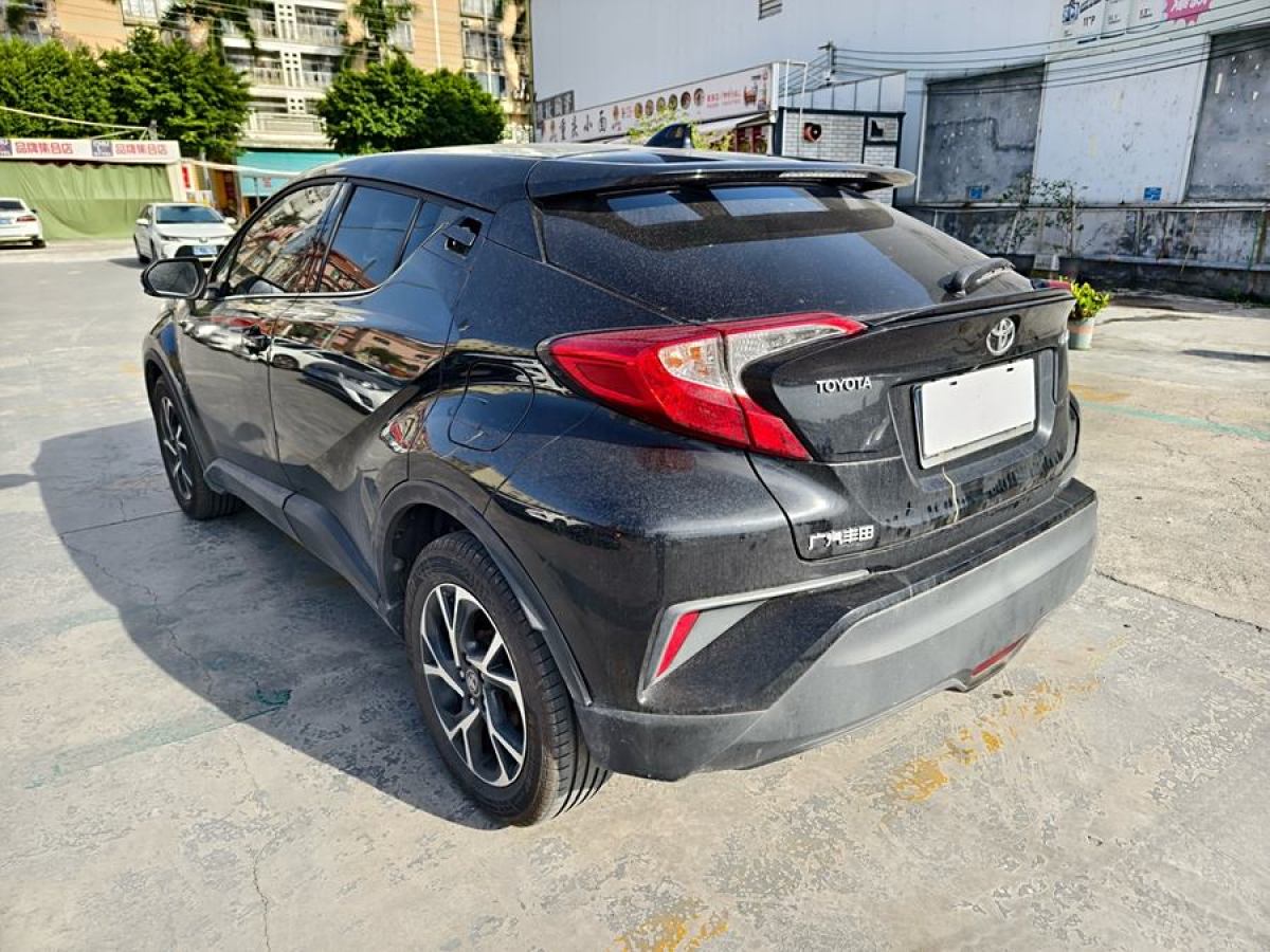 豐田 C-HR  2018款 2.0L 領(lǐng)先版 國V圖片