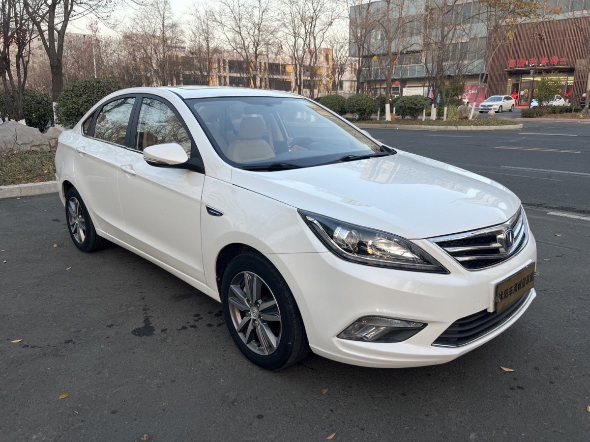 長(zhǎng)安 逸動(dòng)  2016款 1.6L GDI 手動(dòng)勁銳型圖片