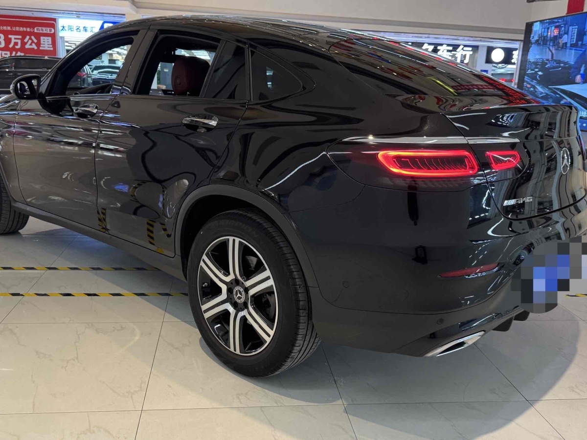 2022年6月奔馳 奔馳GLC  2022款 改款 GLC 260 4MATIC 轎跑SUV