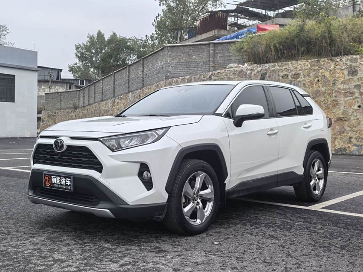 2020年10月豐田 RAV4榮放  2020款 2.0L CVT兩驅風尚PLUS版