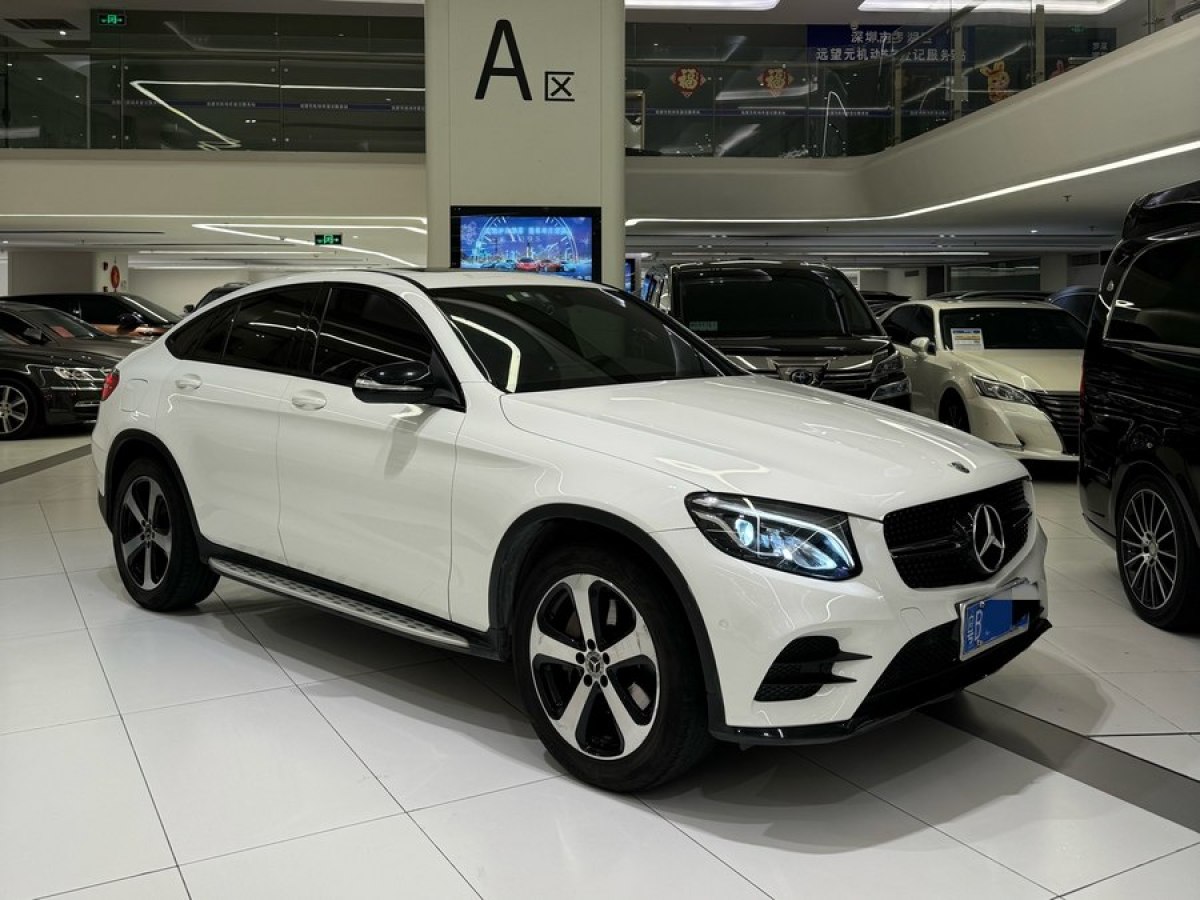 奔馳 奔馳GLC  2022款 改款 GLC 300 4MATIC 轎跑SUV圖片