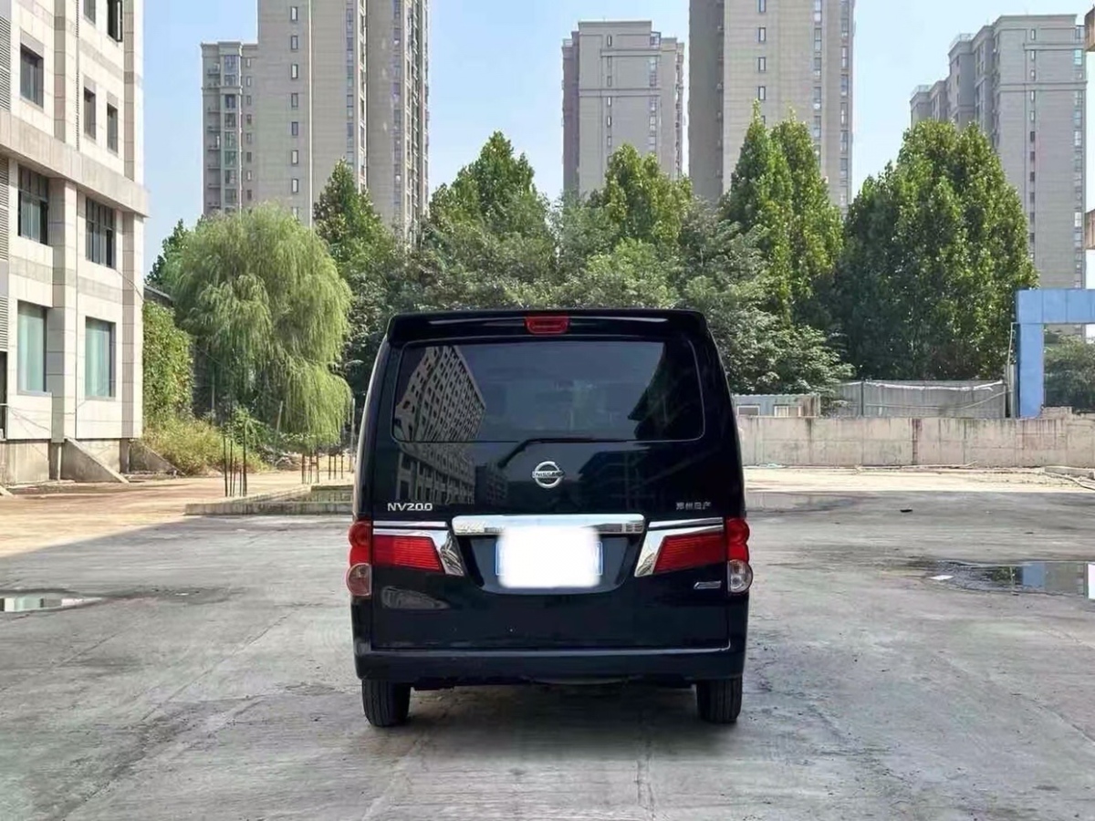 日產(chǎn) NV200  2016款 改款 1.6L CVT尊享型圖片