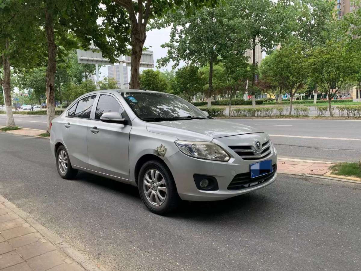 长安 悦翔V3  2012款 1.3L 手动标准型图片