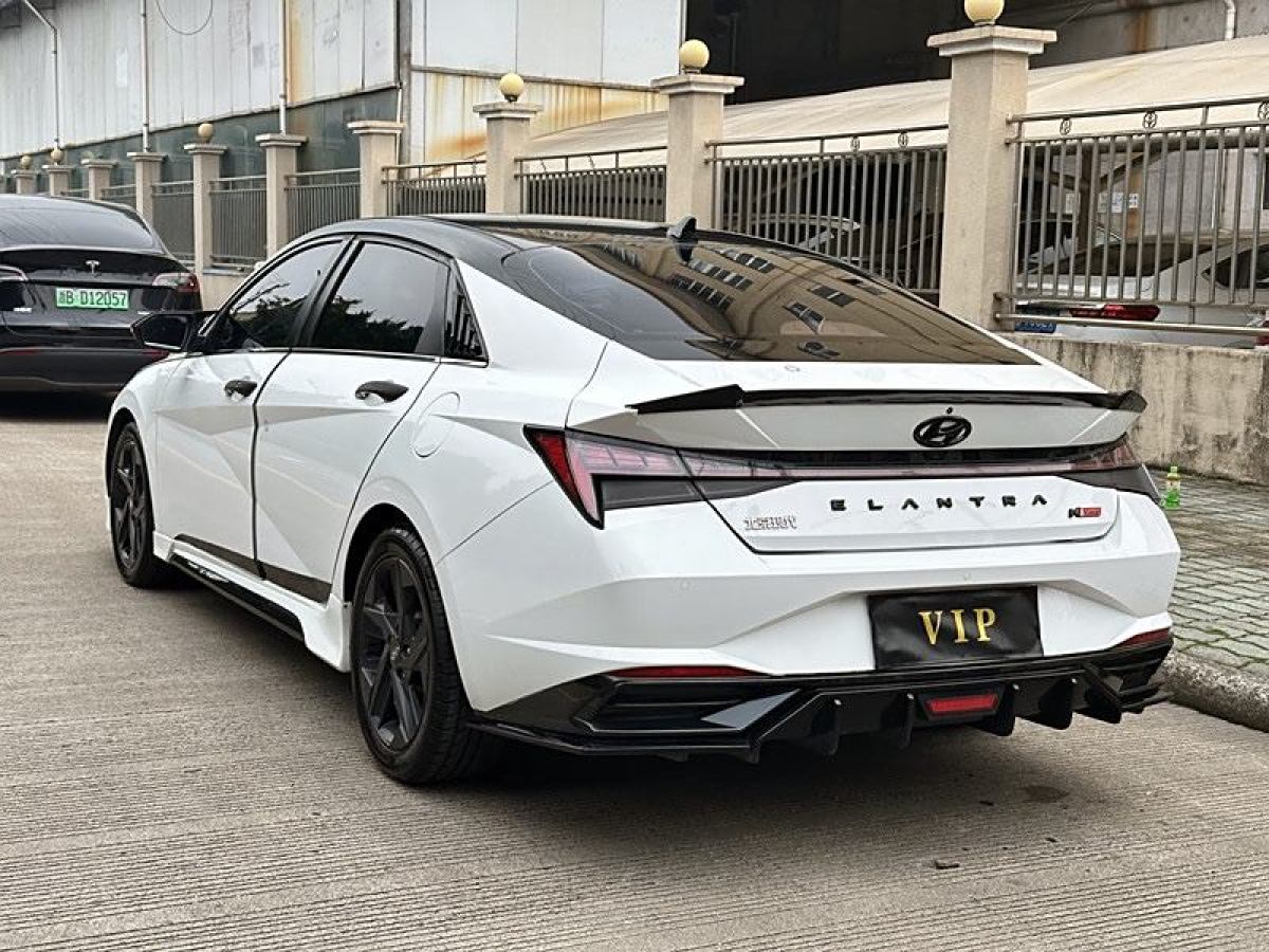 現(xiàn)代 伊蘭特  2022款 1.5L CVT GLS領(lǐng)先版圖片