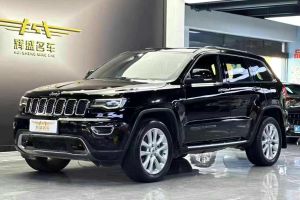 大切諾基 Jeep 3.0L 專業(yè)導(dǎo)航版