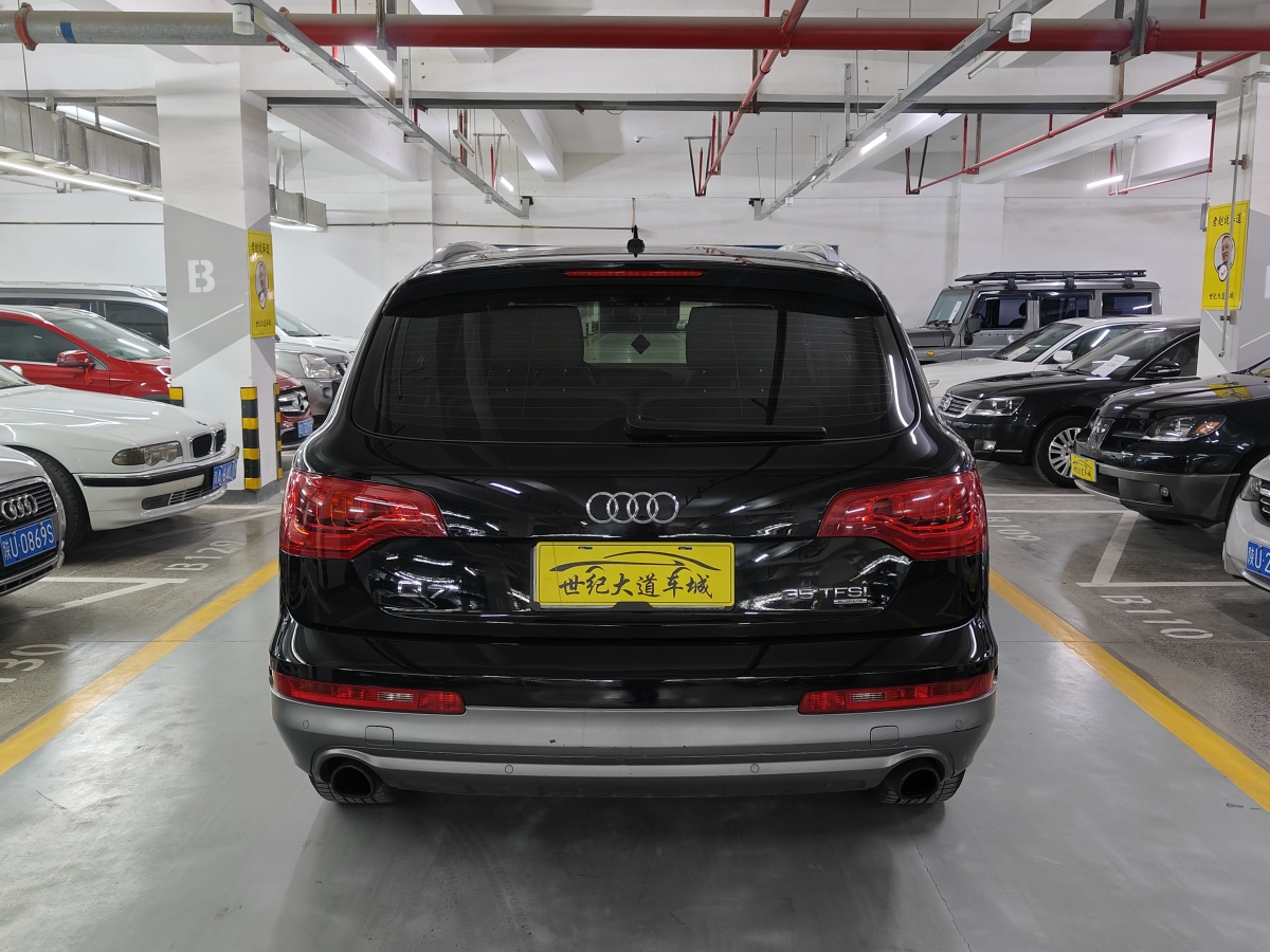 2013年11月奧迪 奧迪Q7  2014款 35 TFSI 進(jìn)取型