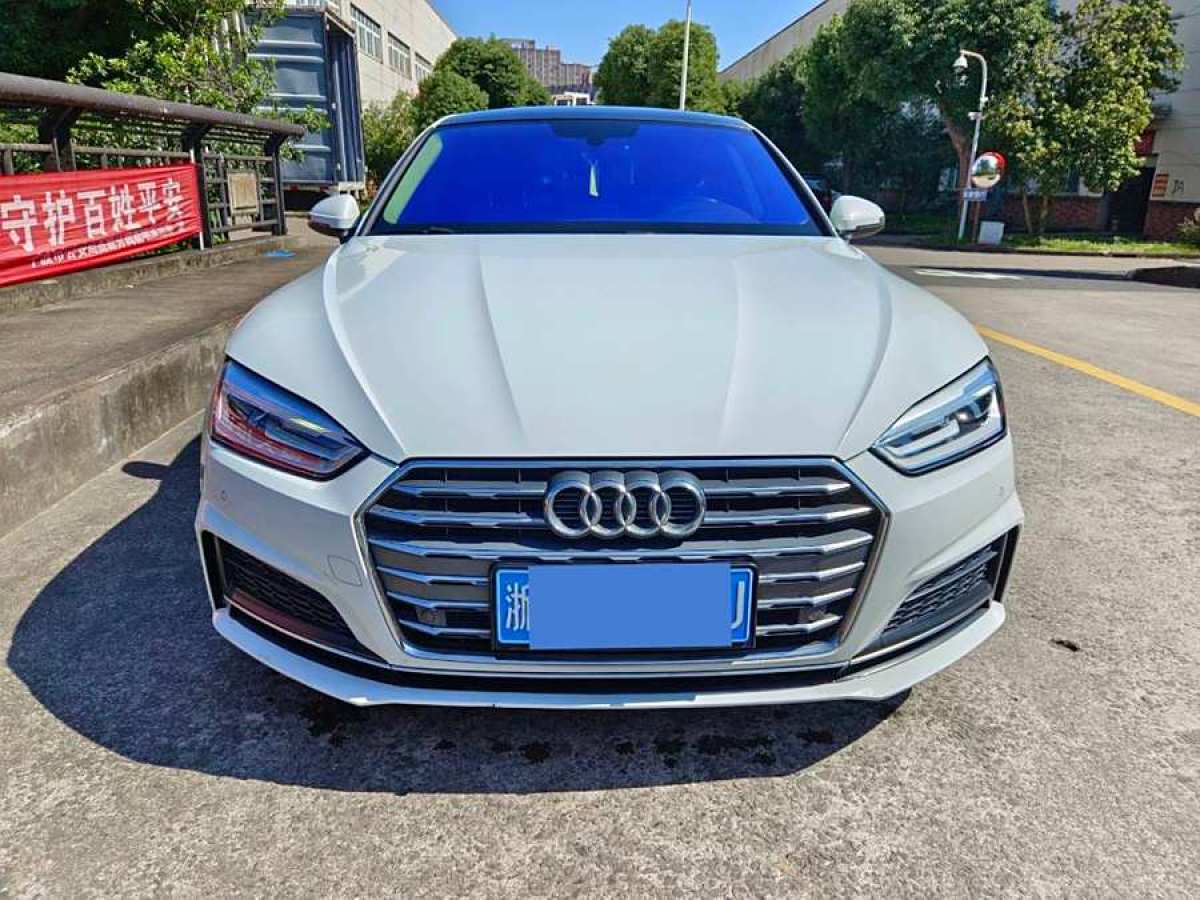 奧迪 奧迪A5  2017款 Sportback 40 TFSI 時(shí)尚型圖片