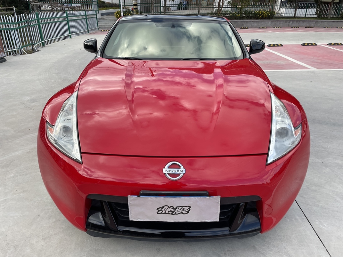 日產(chǎn) 370Z  2013款 3.7L Coupe圖片