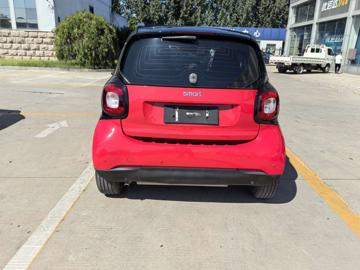 smart forfour  2018款 1.0L 52千瓦激情版圖片