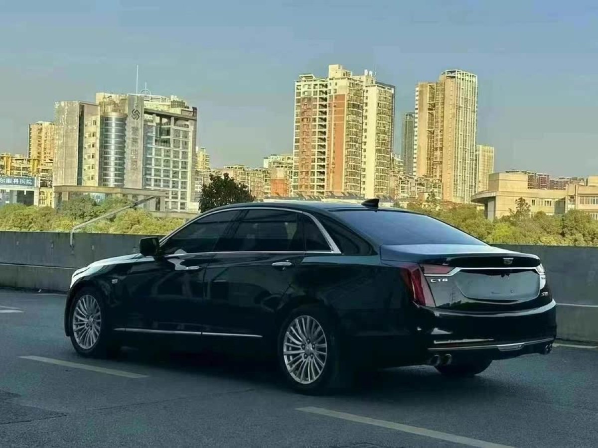 凱迪拉克 CT6  2019款 28T 豪華型圖片