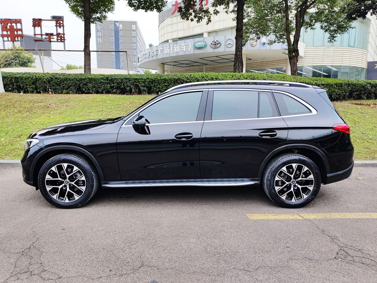 2024年5月奔馳 奔馳GLC  2024款 GLC 260 L 4MATIC 動(dòng)感型 7座