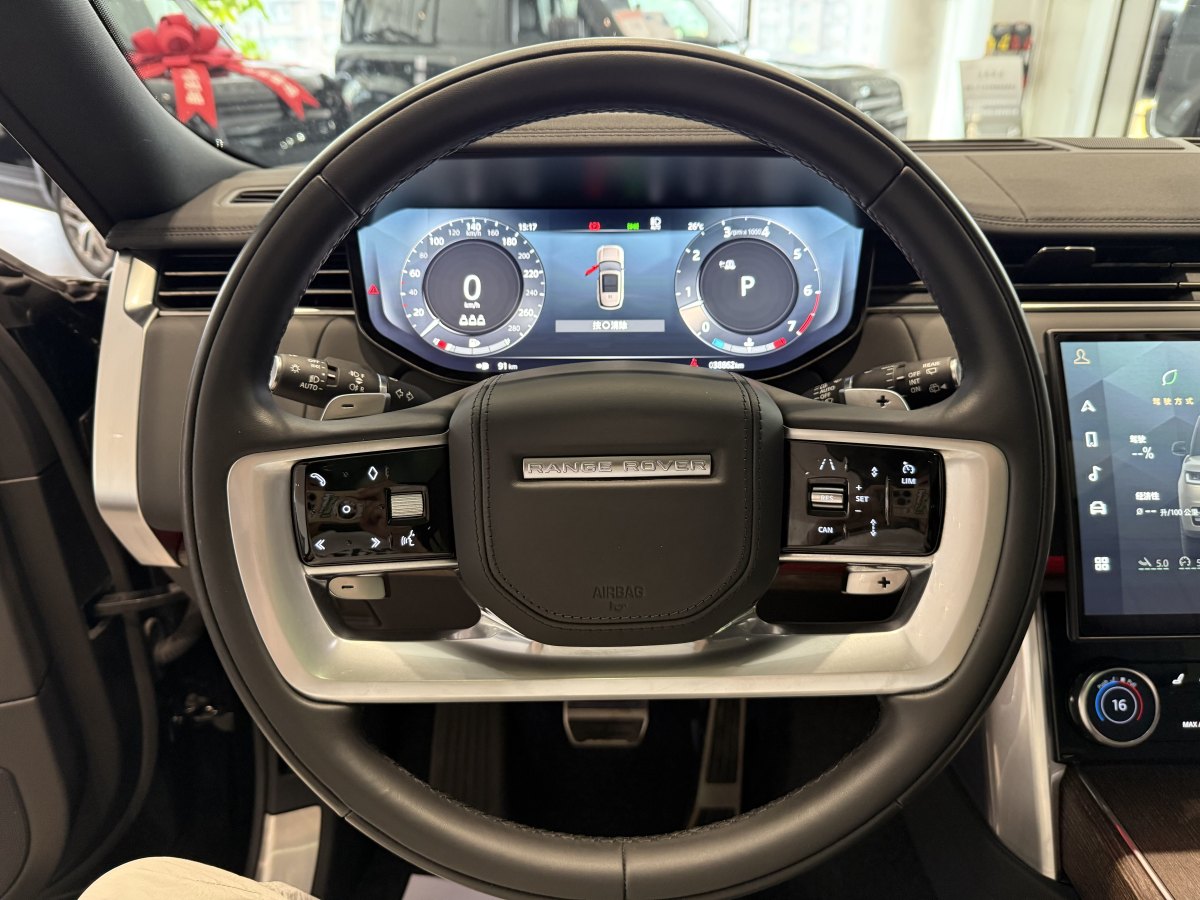 2022年8月路虎 攬勝  2023款 3.0 L6 360PS 盛世版
