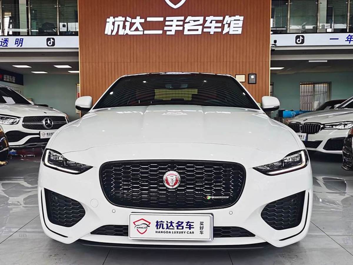 捷豹 XEL  2021款 2.0T 250PS 曜黑運(yùn)動版圖片