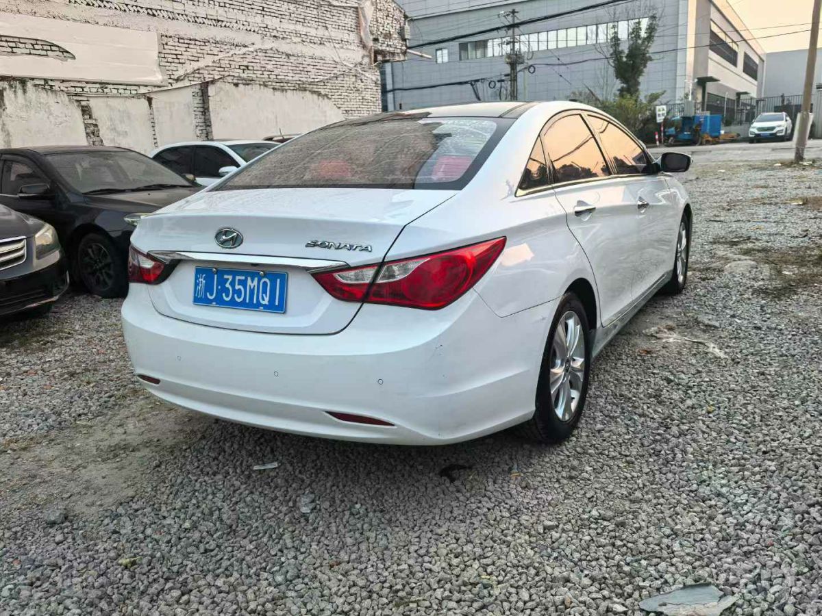 現(xiàn)代 朗動  2013款 1.6L 自動領先型圖片