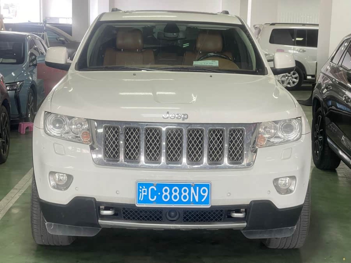 Jeep 大切諾基  2013款 5.7L 旗艦尊崇版圖片