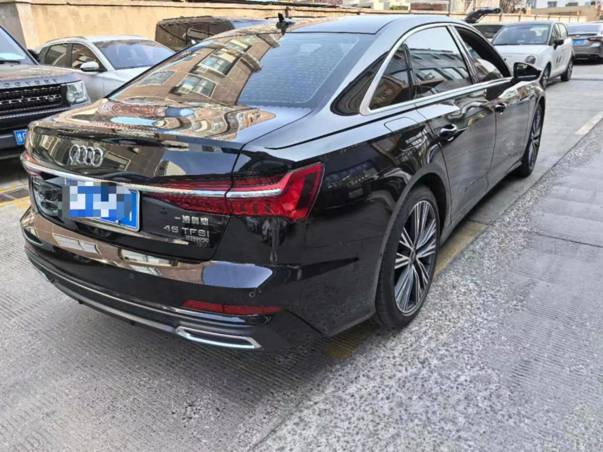 奧迪 奧迪A6L  2022款 45 TFSI quattro 臻選動感型圖片