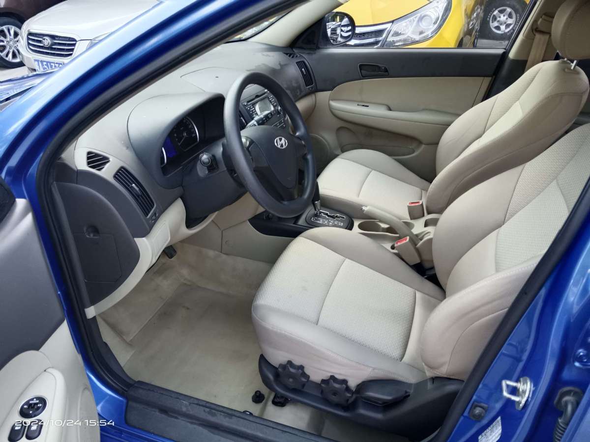 2013年3月現(xiàn)代 i30  2009款 1.6L 自動舒享型