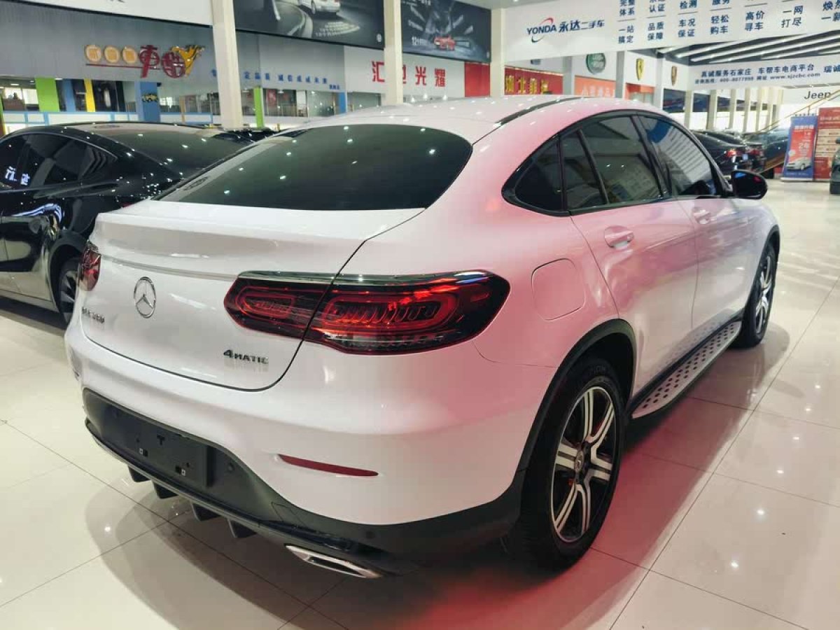 奔馳 奔馳GLC  2022款 改款 GLC 260 4MATIC 轎跑SUV圖片