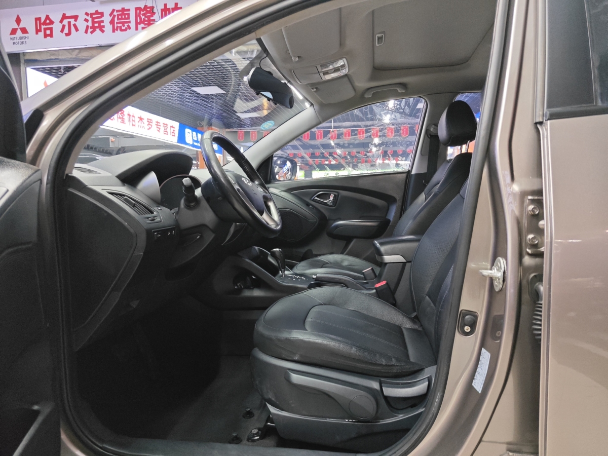 現(xiàn)代 ix35  2012款 2.0 GLS 兩驅(qū)精英型圖片