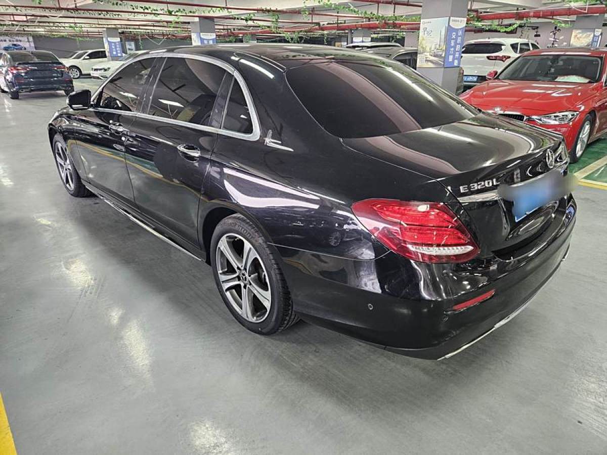 奔馳 奔馳E級  2019款 E 260 L 運(yùn)動型圖片