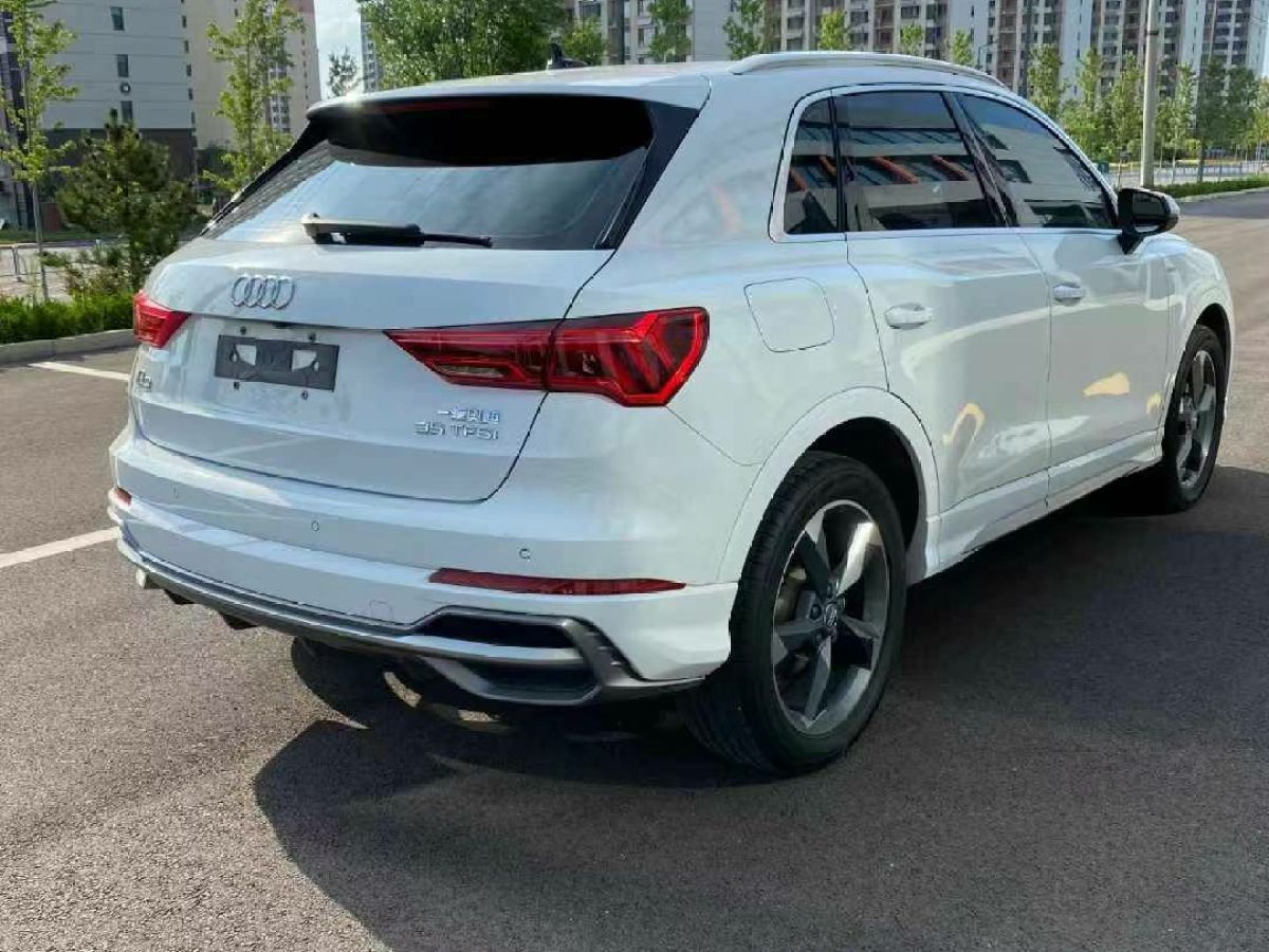 奧迪 奧迪Q3  2020款 35 TFSI 進(jìn)取動(dòng)感型圖片