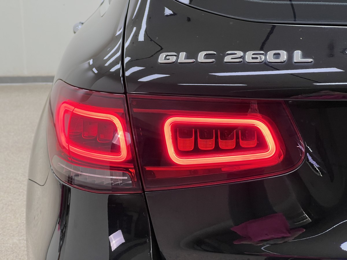 2022年9月奔馳 奔馳GLC  2021款 GLC 260 L 4MATIC 動感型