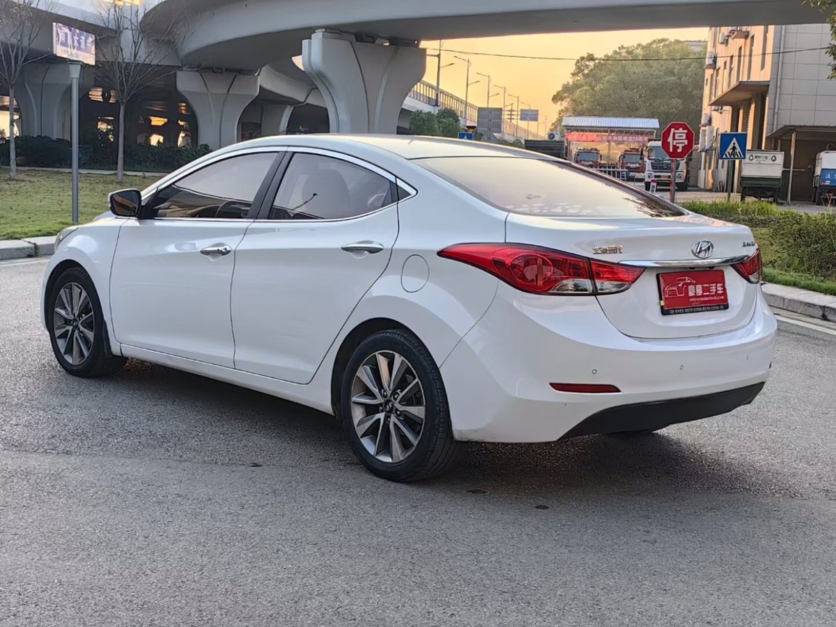 現(xiàn)代 朗動  2015款 1.6L 自動領(lǐng)先型圖片