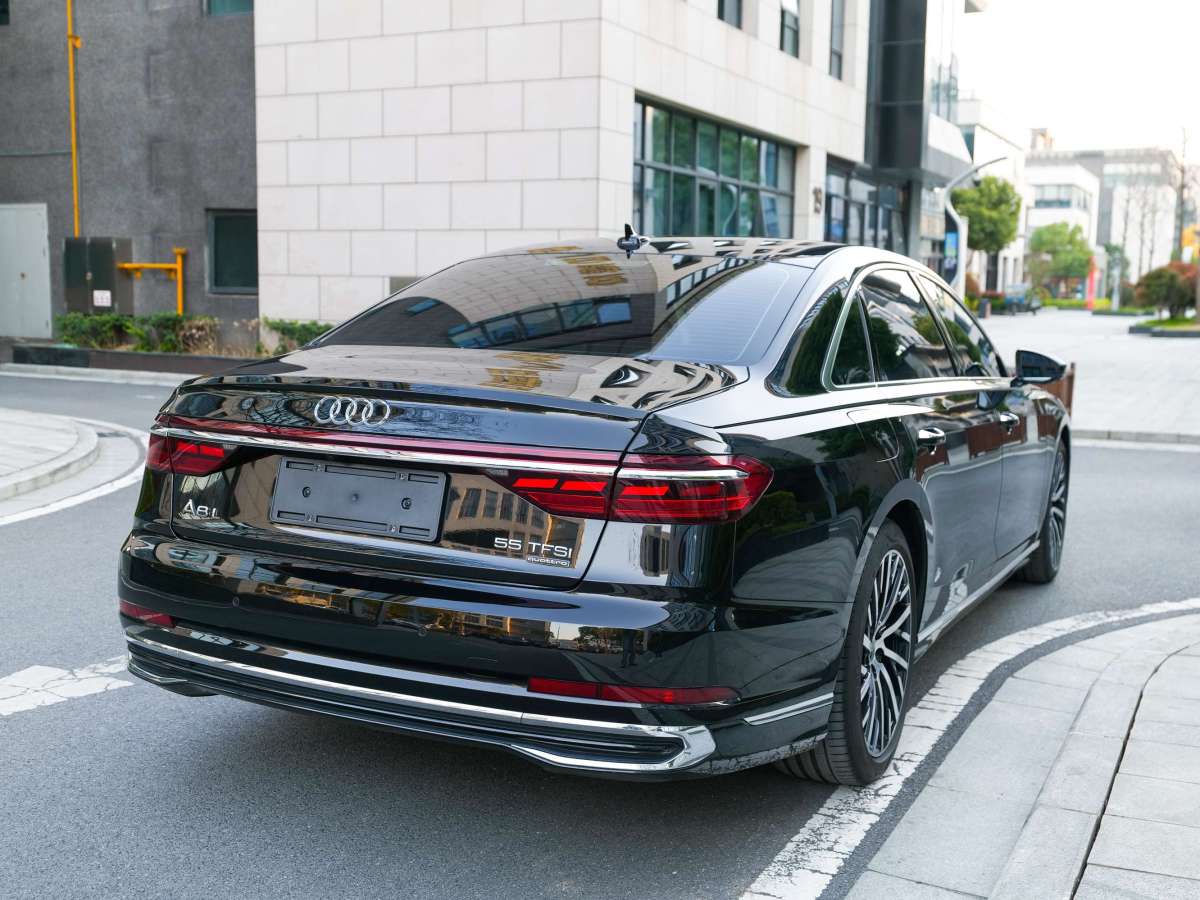 2023年12月奧迪 奧迪A8  2023款 A8L 55 TFSI quattro 旗艦型