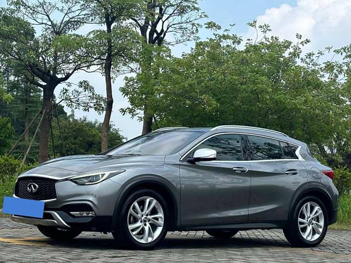 英菲尼迪 QX30  2017款 1.6T 兩驅(qū)運動版圖片