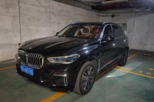 宝马X5 宝马 改款 xDrive 30Li 尊享型M运动套装