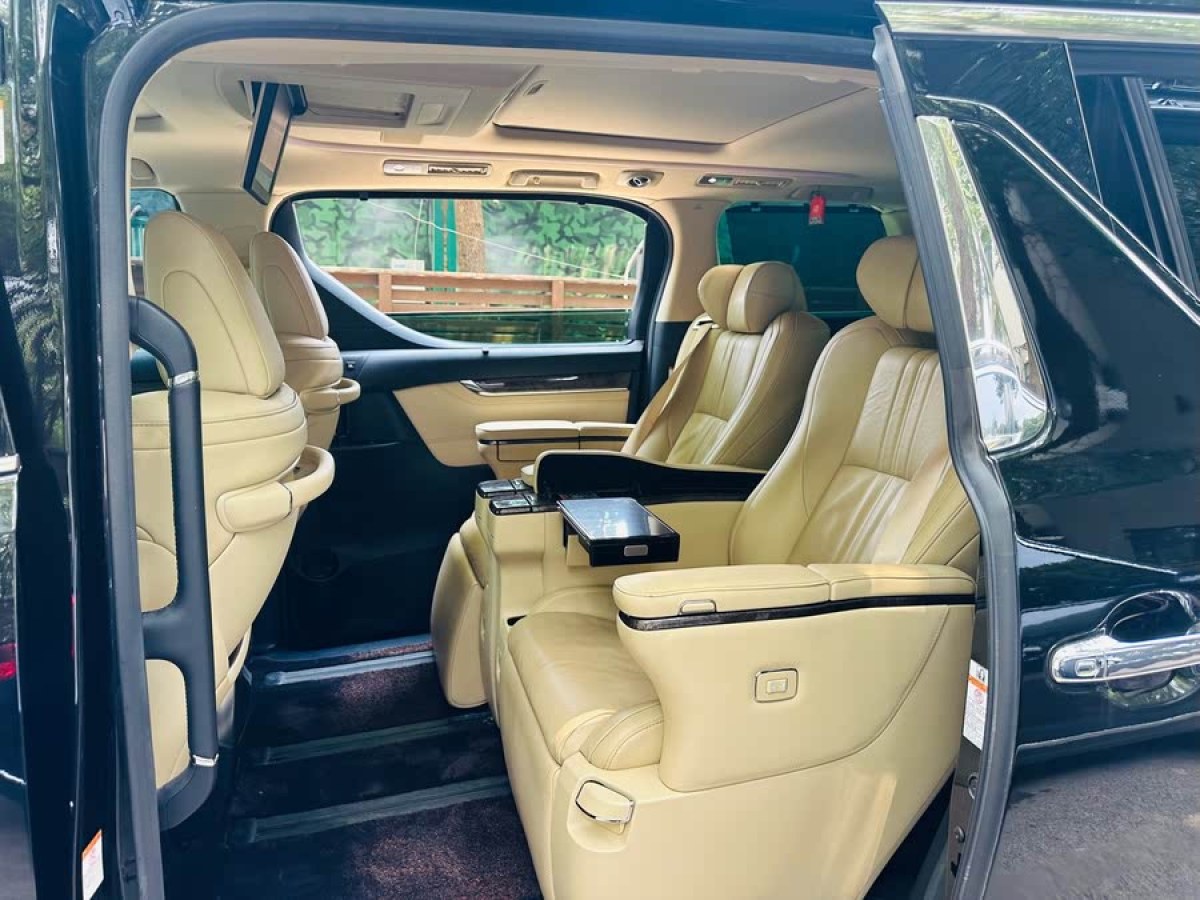 豐田 威爾法  2019款 雙擎 2.5L HV尊貴版圖片