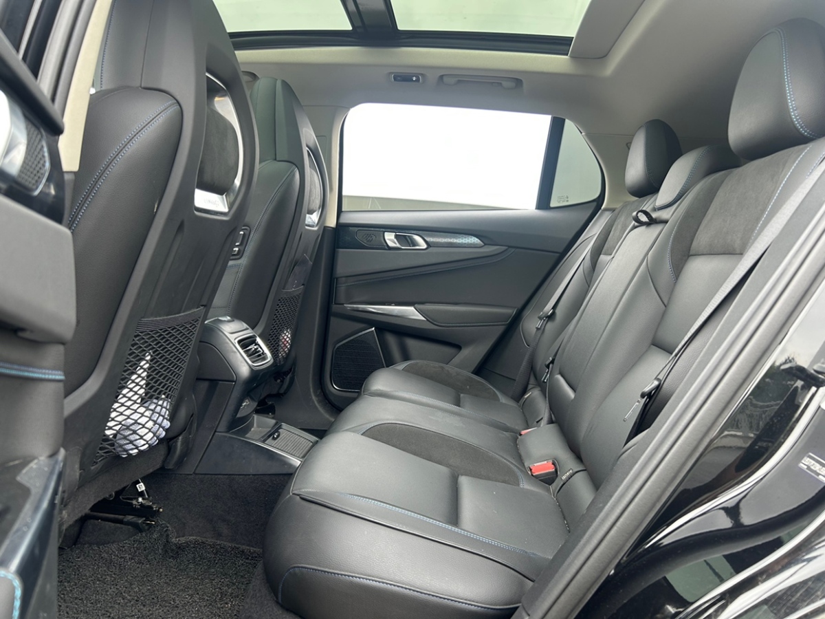 領(lǐng)克 領(lǐng)克01新能源  2019款  1.5T PHEV 勁Pro 國VI圖片