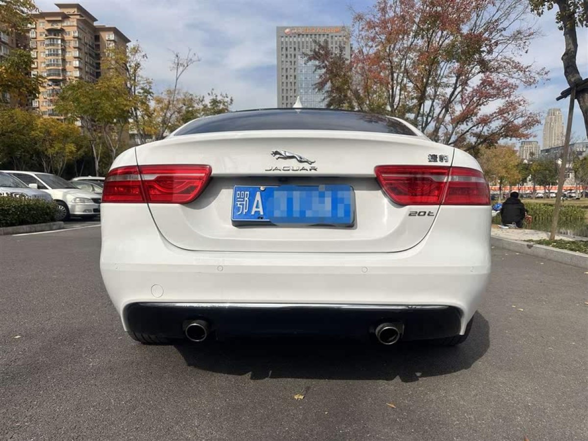 捷豹 XEL  2018款 2.0T 200PS 尊享版圖片