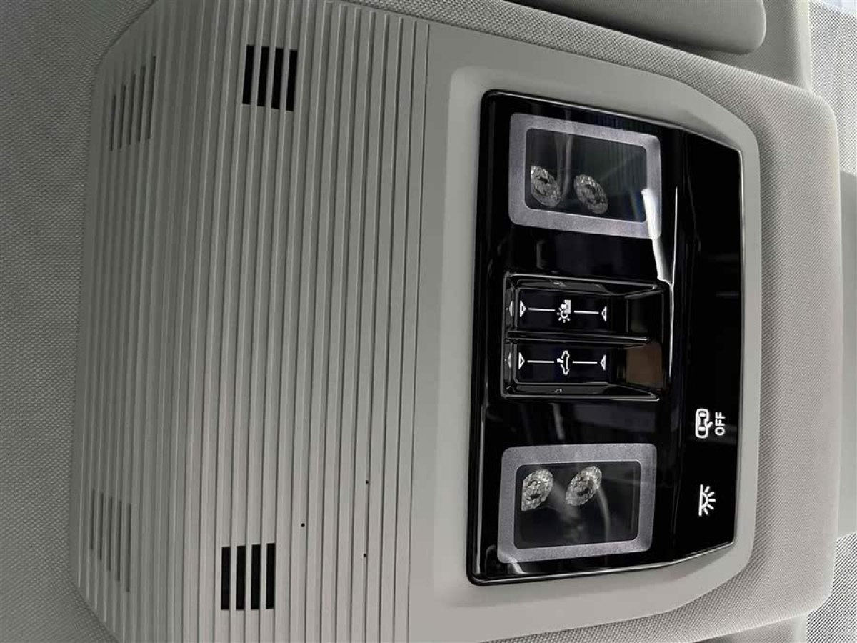 大眾 途昂  2023款 改款 380TSI 四驅尊崇旗艦版圖片