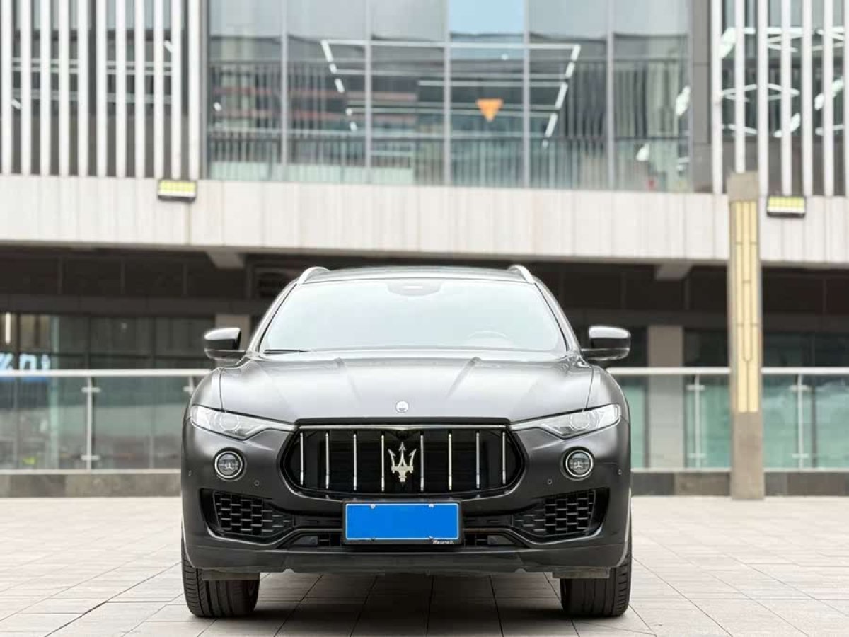 瑪莎拉蒂 Levante  2018款 3.0T 350Hp 運(yùn)動版圖片