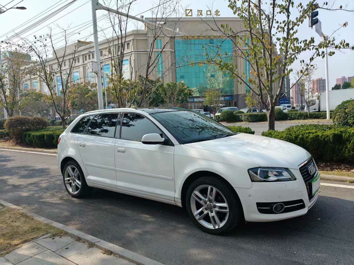 奧迪 奧迪A3  2012款 A3 Sportback 1.4T 豪華型圖片