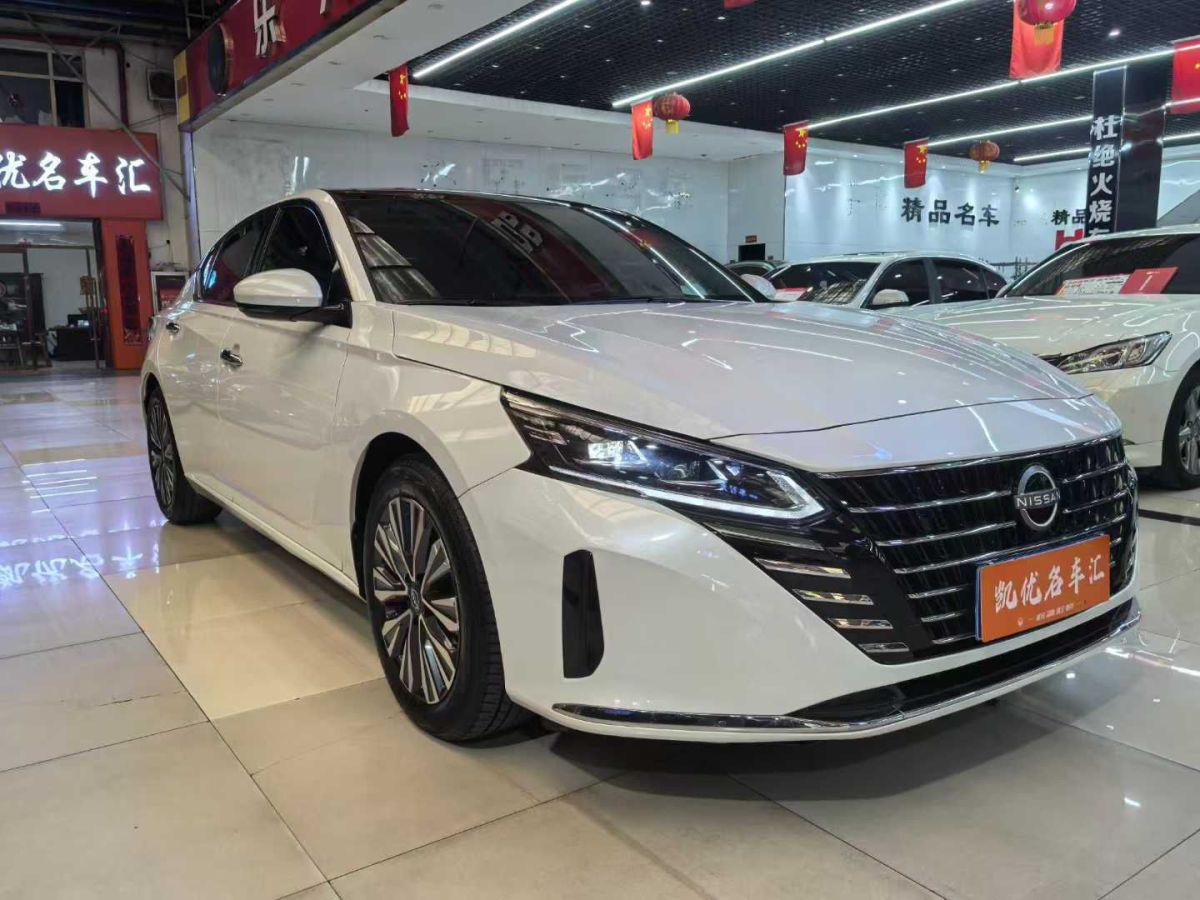 日產(chǎn) 天籟  2024款 2.0L SV 黑金版圖片