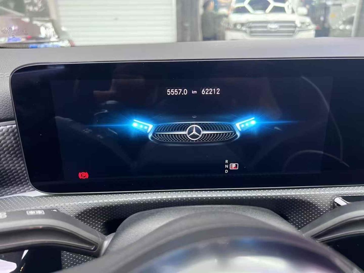 奔馳 奔馳A級(jí)  2021款 A 220 4MATIC圖片
