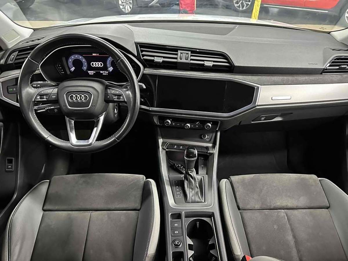 奧迪 奧迪Q3  2019款  35 TFSI 進取動感型圖片