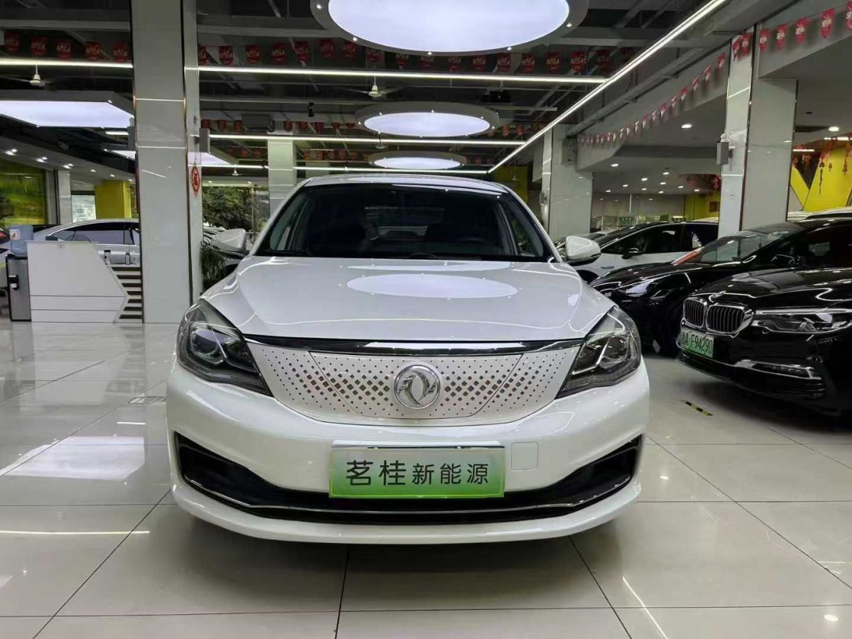 東風(fēng)風(fēng)神 E70  2021款 360H 換電版圖片